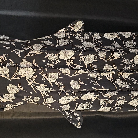 Zara Black and White Floral Maxi Dress - Picture 14 of 14